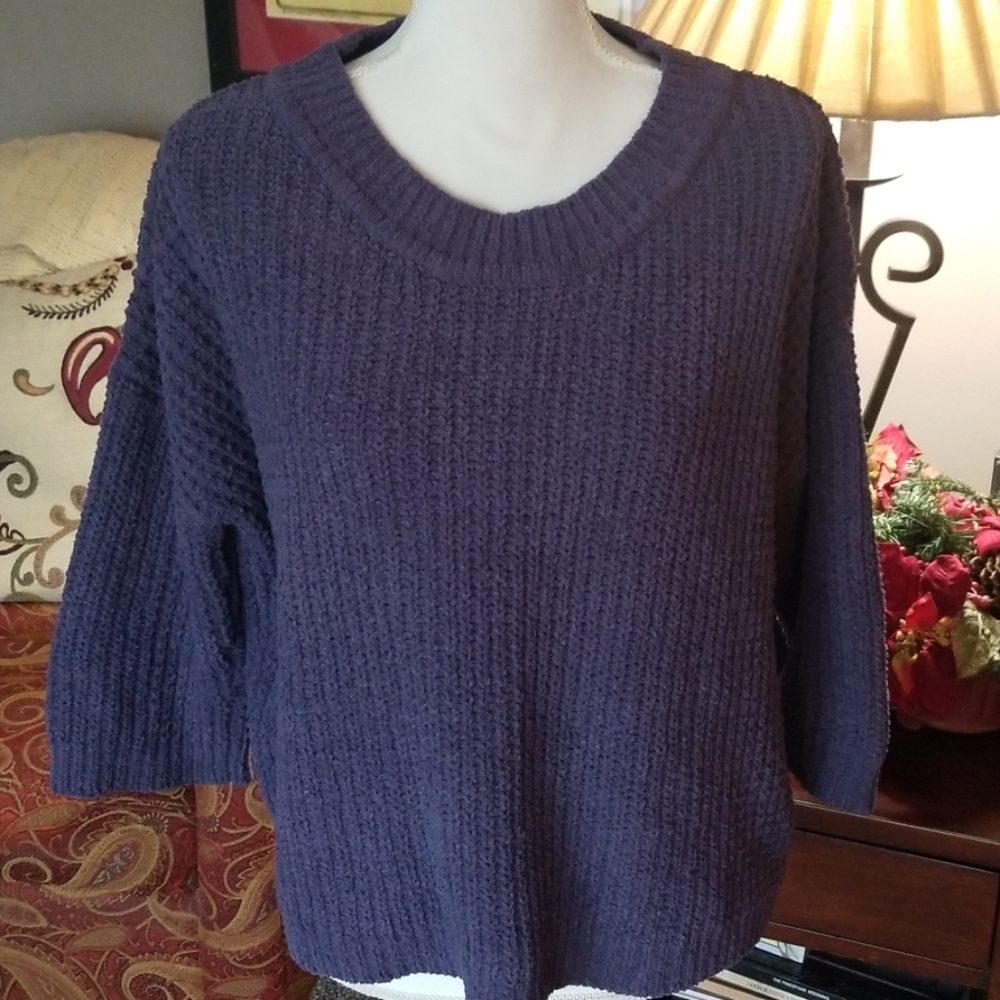 Purple 3/4 sleeve knit sweater